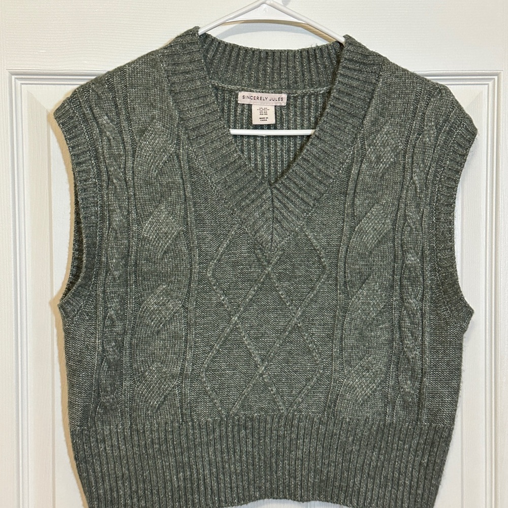 Sincerely Jules V-Neck Sweater Vest - Green